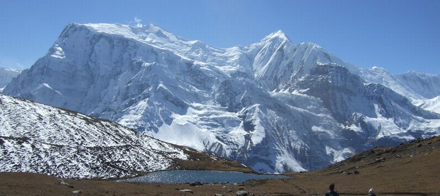 The Annapurna Himal on ascent from Manang to Tharong La