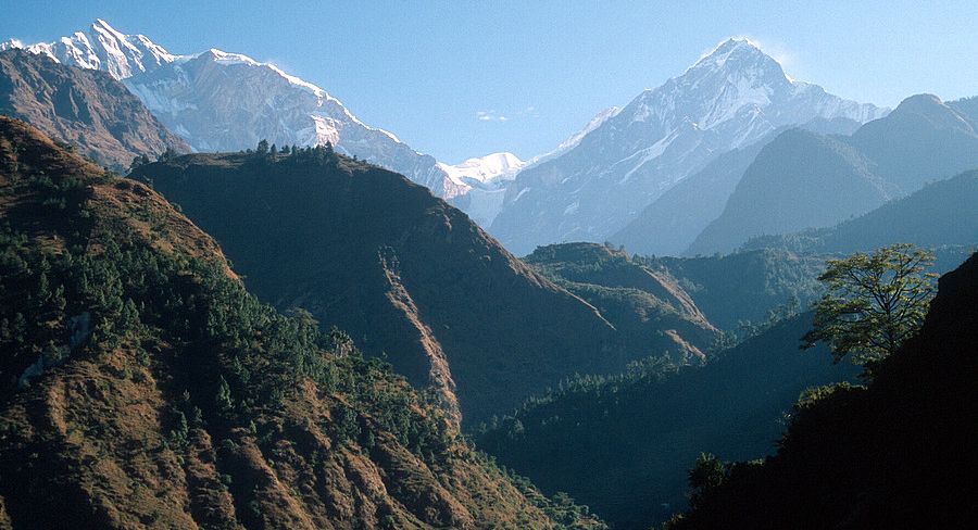 Kali Gandaki Valley on descent to Tatopani