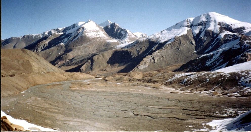 Hidden Valley and Thapa (Dhampus ) Peak ( c6000m ) from French Pass ( Col )