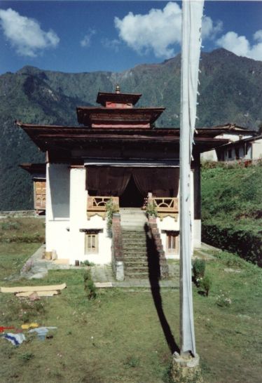 Bakong Gompa ( Bakang / Bakhang / Bakangghyang / Bhakhani ) in the Helambu District