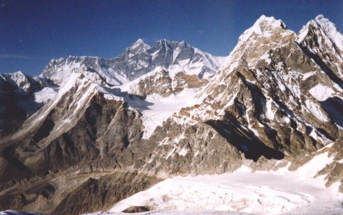 Everest on ascent of Mera Peak