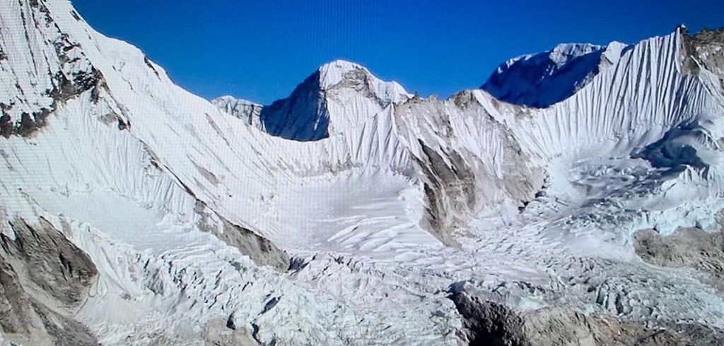 Mingbo La above Nare Glacier