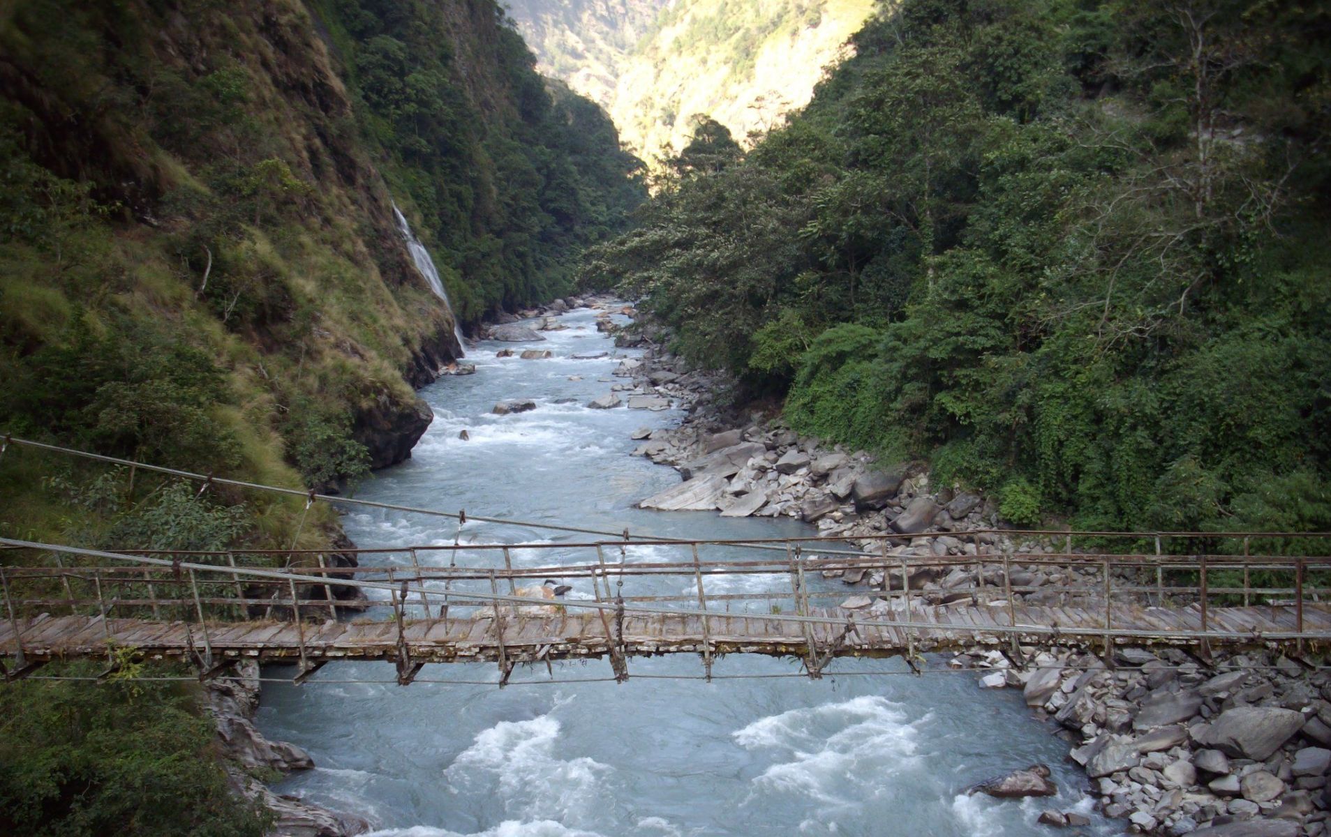 Bridge over Dudh Khosi on the descent from Lukla