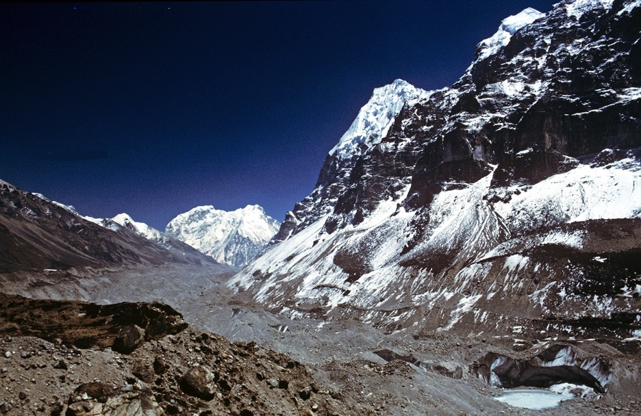 On route from Lhonak to Pang Pema on the North Side of Kangchenjunga