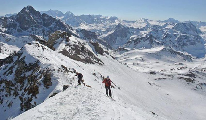 Ski-mountaineering above Yalung on the South Side of Mount Kangchenjunga