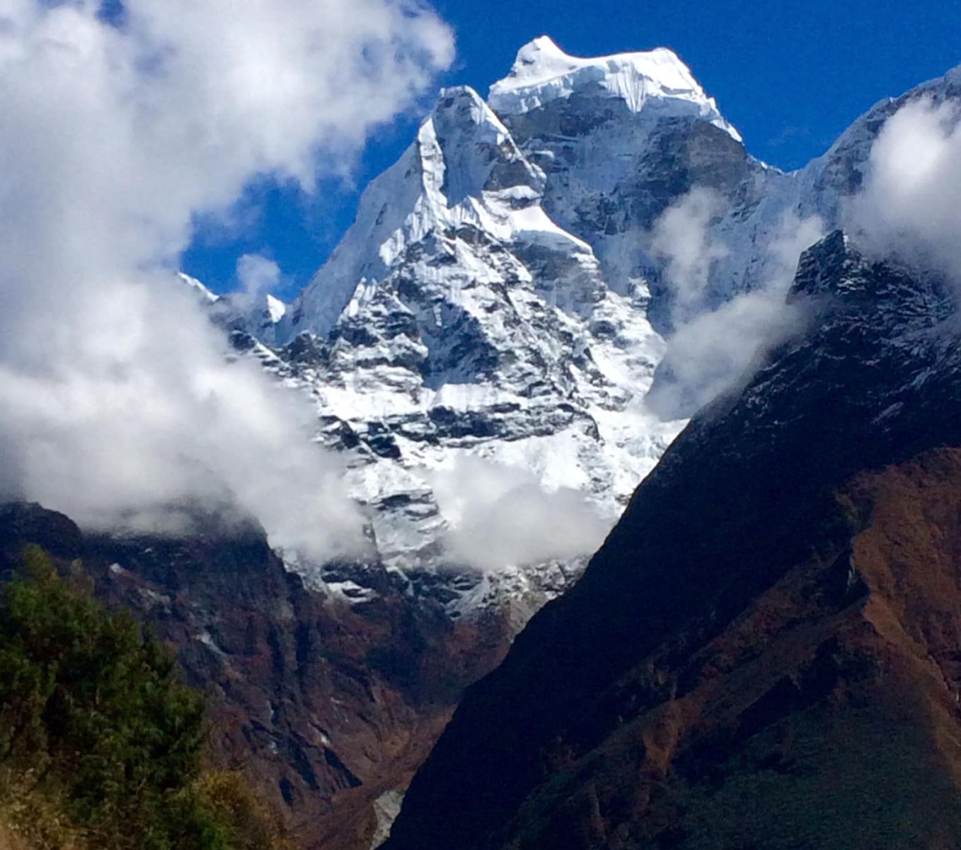 Mount Kang Taiga on route from Namche Bazaar to Tyangboche