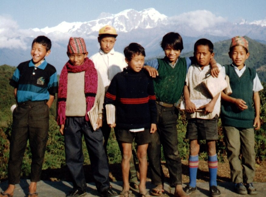 Nepalese schoolboys on route to Ganpokhara