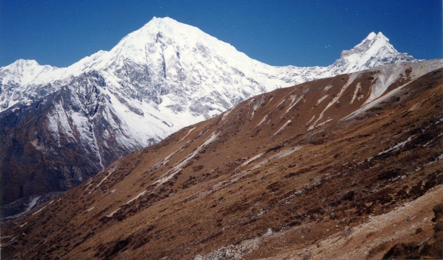 Mount Langtang Lirung ( 7227m ) and Kimshung on ascent to Ganja La