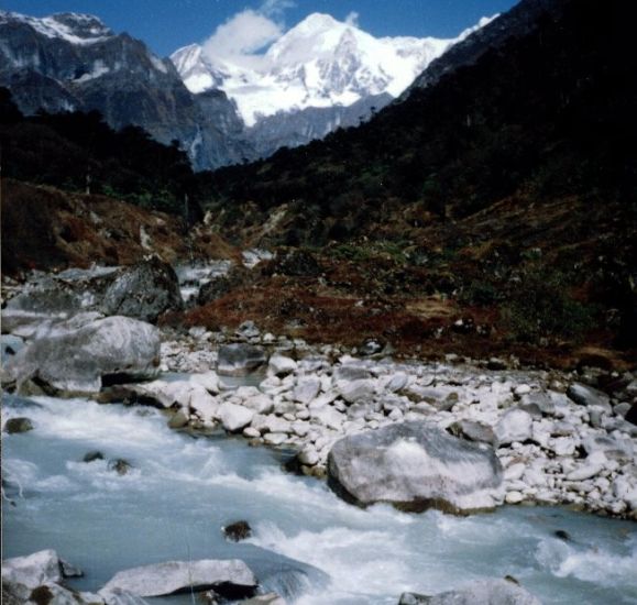 Barun River in the Barun Valley