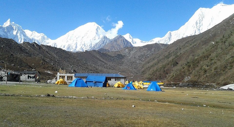 Himlung Himal ( 7126m ) in The Peri Himal from camp at Phedi beneath the Larkya La