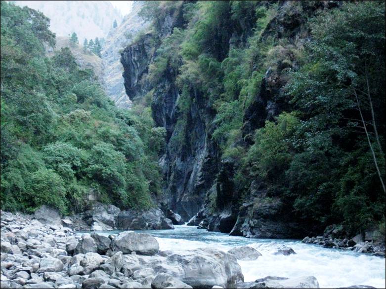Gorge in Buri Gandaki Valley on route from Ngyak to Samagaon