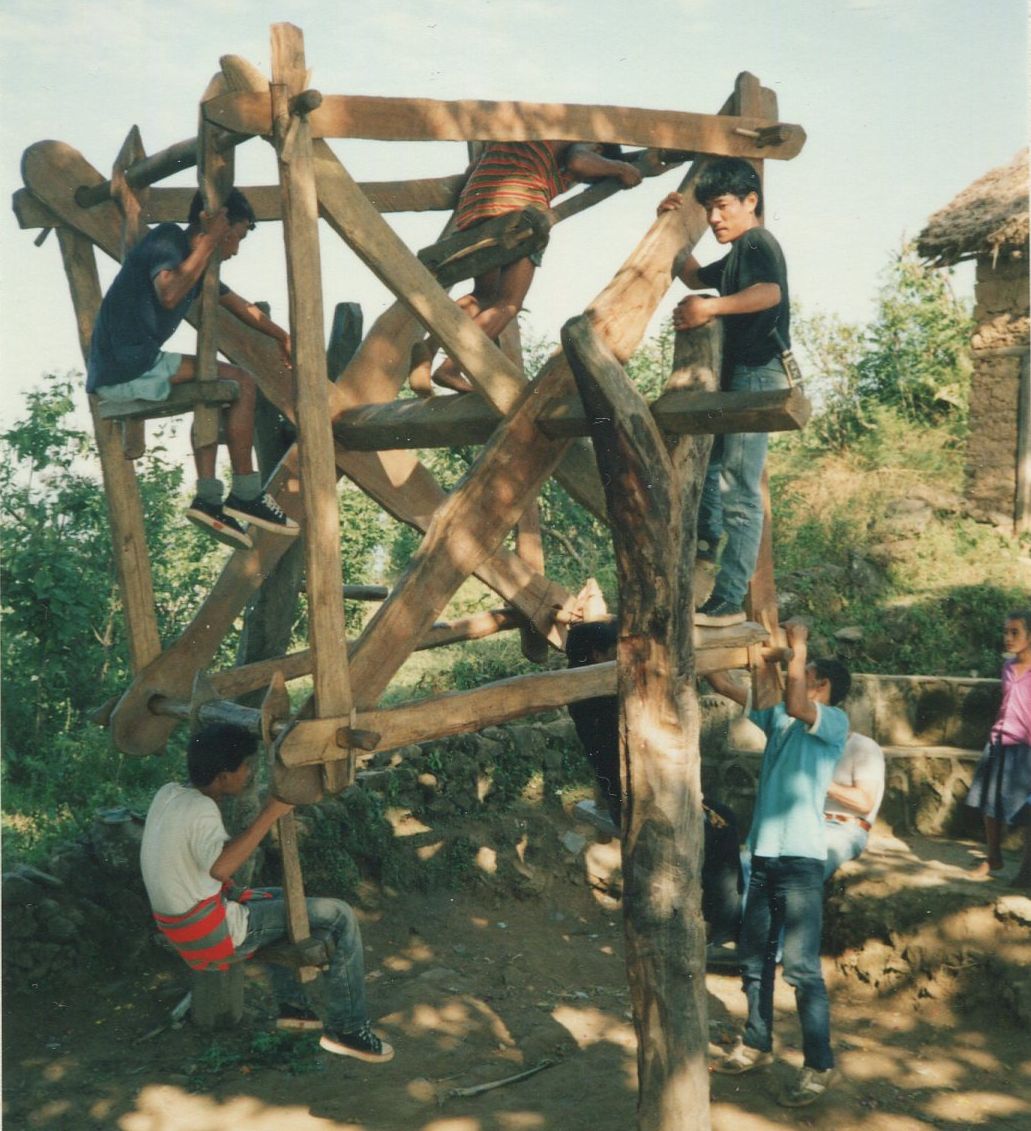 Rotaping - Nepalese Wooden Ferris Wheel