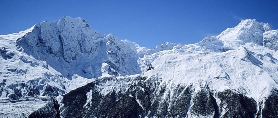 Simnang Himal and Ngadi Chuli above the Buri Gandaki Valley