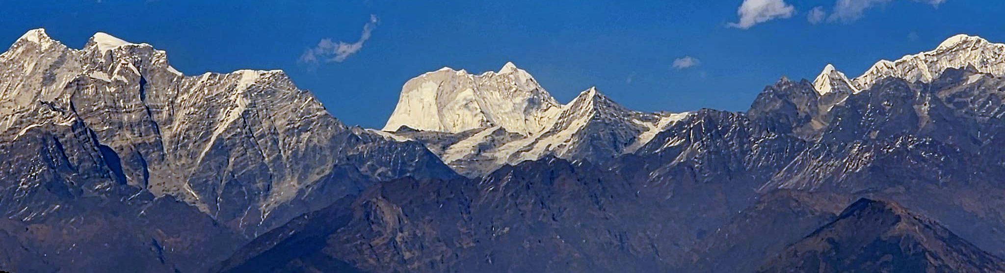 Gauri Shankar ( 7146m ) and Menlungtse