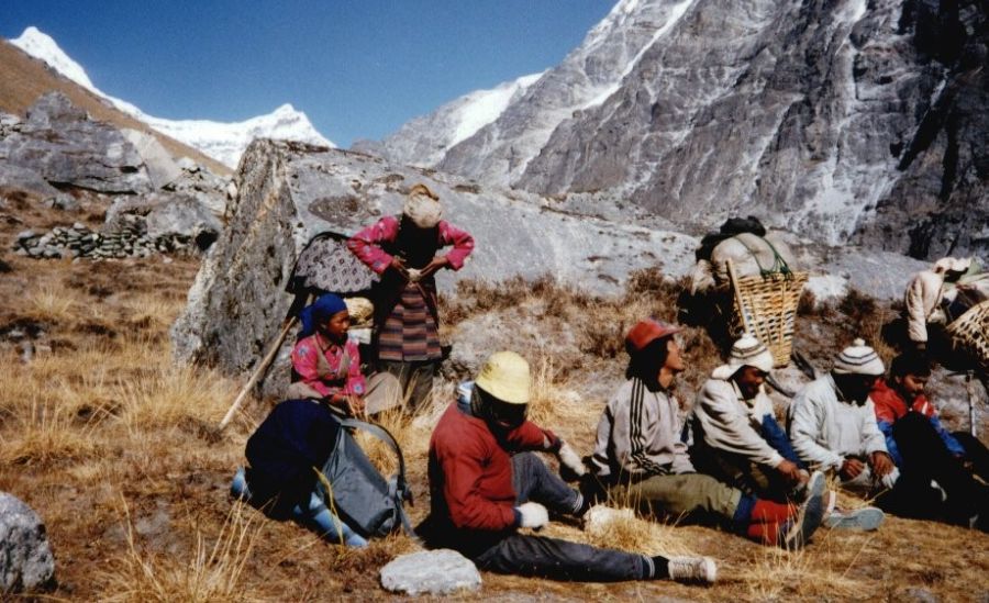 Rest stop for porters before Trakarding Glacier