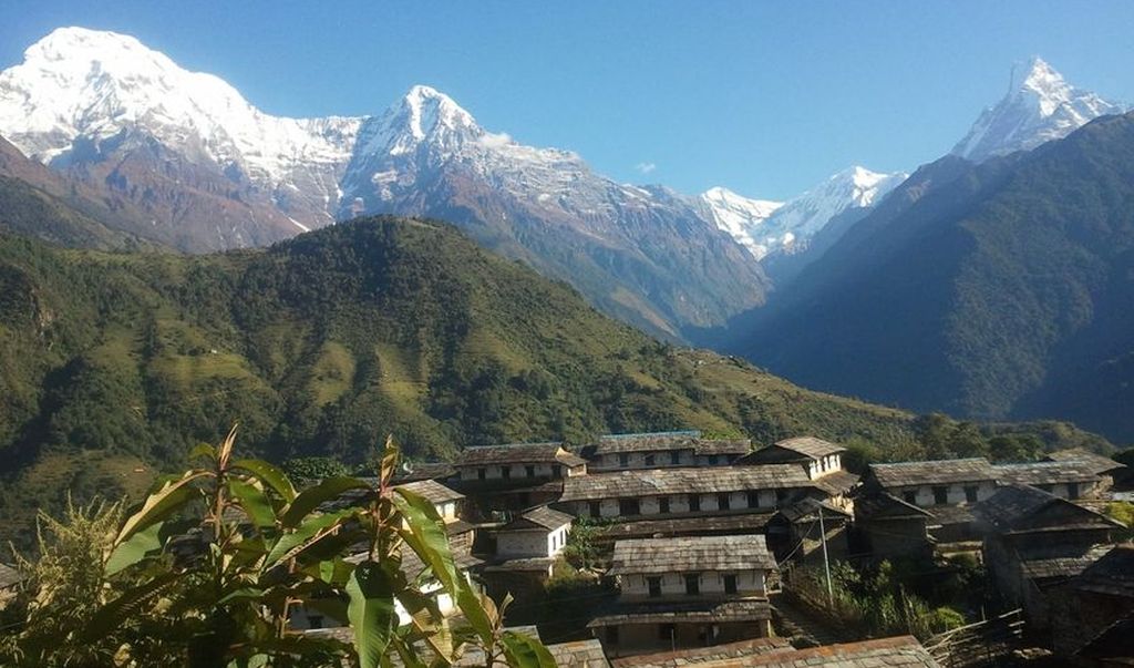 Annapurna South Peak, Hiunchuli and Macchapucchre from Gandrung