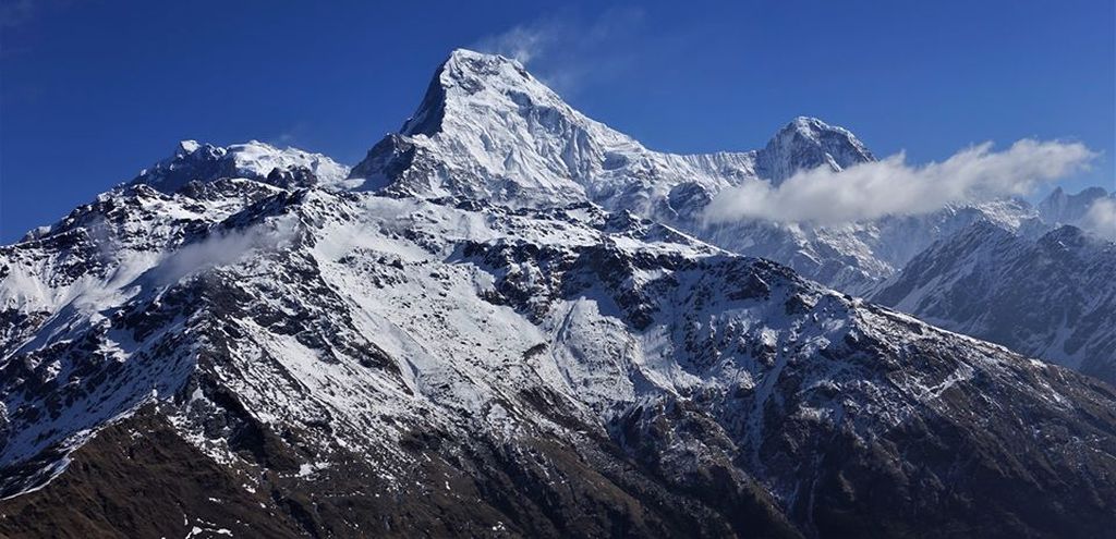 Annapurna South and Hiunchuli on route to Chomrong
