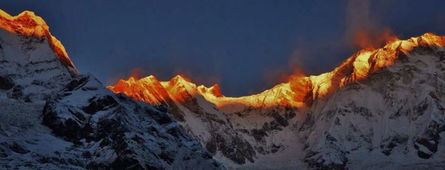 Sunset on Fang and Annapurna I