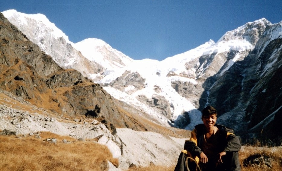 Darwa Sherpa beneath the Zurmacher Glacier at the head of the Likhu Khola Valley