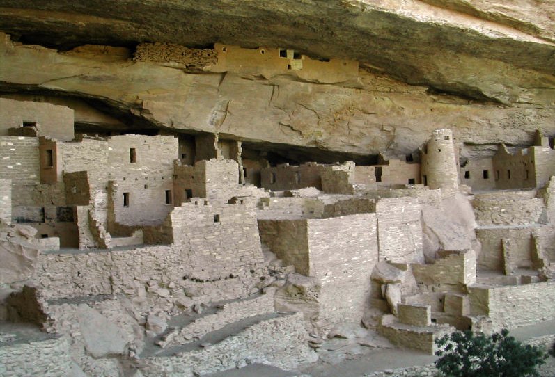 Cliff dwellings at Cliff Palace on Mesa Verde