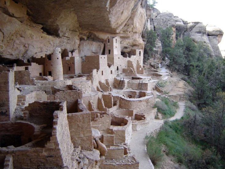 Cliff dwellings at Cliff Palace on Mesa Verde
