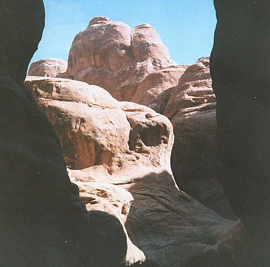 Sandstone Pinnacles in the labyrinth of the Fiery Furnace in Arches National Park