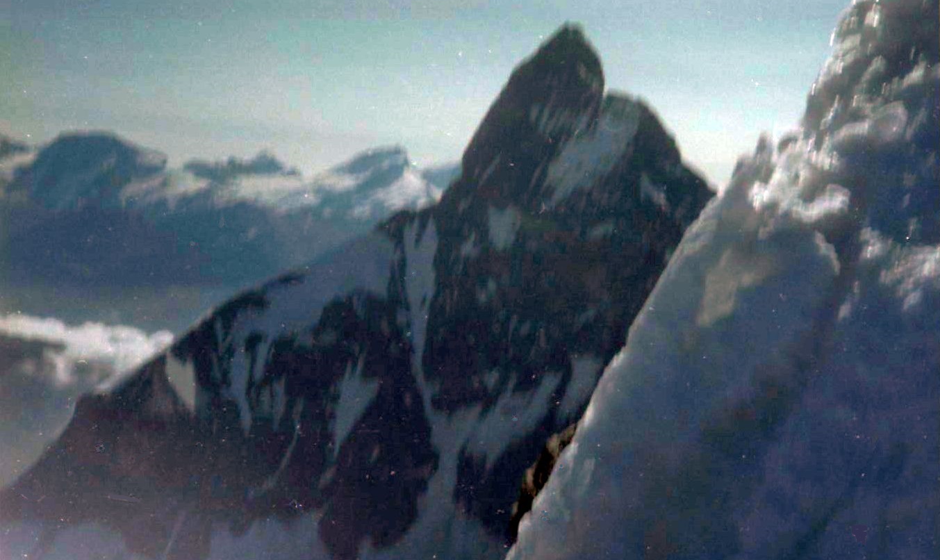 Il Cervino ( Matterhorn ) from summit of Dent d'Herens