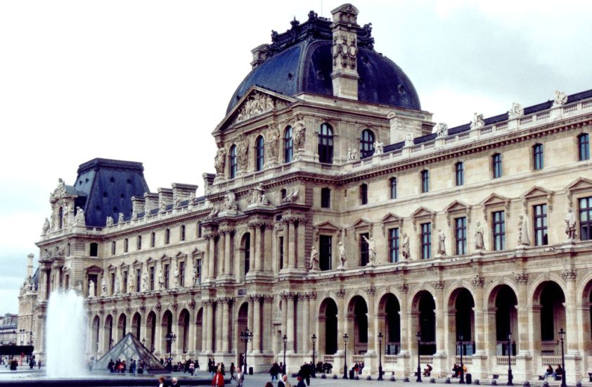 The Louvre Museum ( Muse du Louvre ) and Art Gallery in Paris