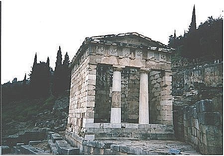 Photo Gallery of Delphi and Mount Parnassus in mainland Greece