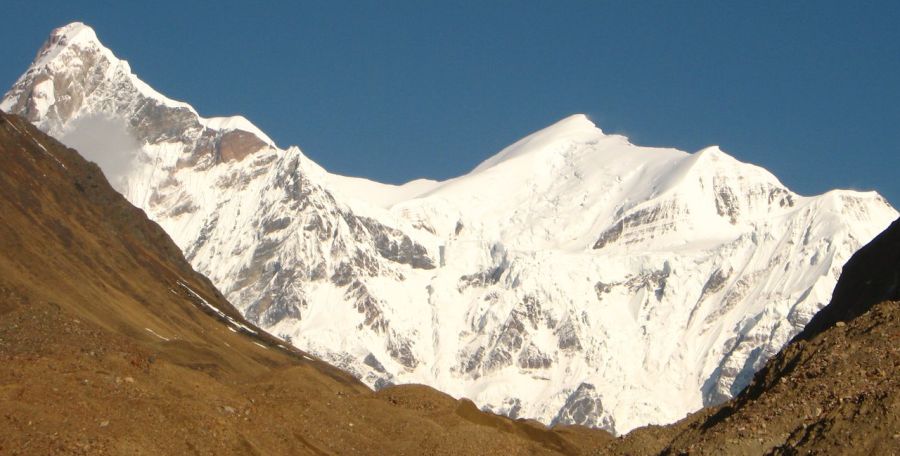 Hardeol and Trisuli / Tirsuli ( 7074m ) in the Indian Himalaya