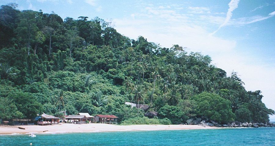 Beach at Nazri's on Pulau Tioman