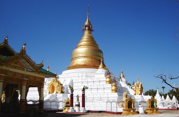 Golden Stupa at Kuthodaw Paya in Mandalay in northern Myanmar / Burma