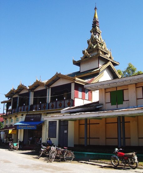 Temple in Thwande