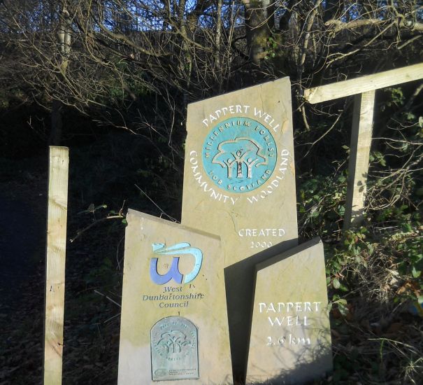 Sign in Bonhill at start of the path to Pappert Hill