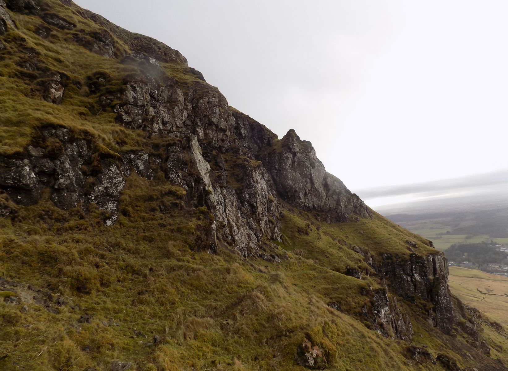 Escarpment of the Campsie Fells on traverse to Jenny's Lum