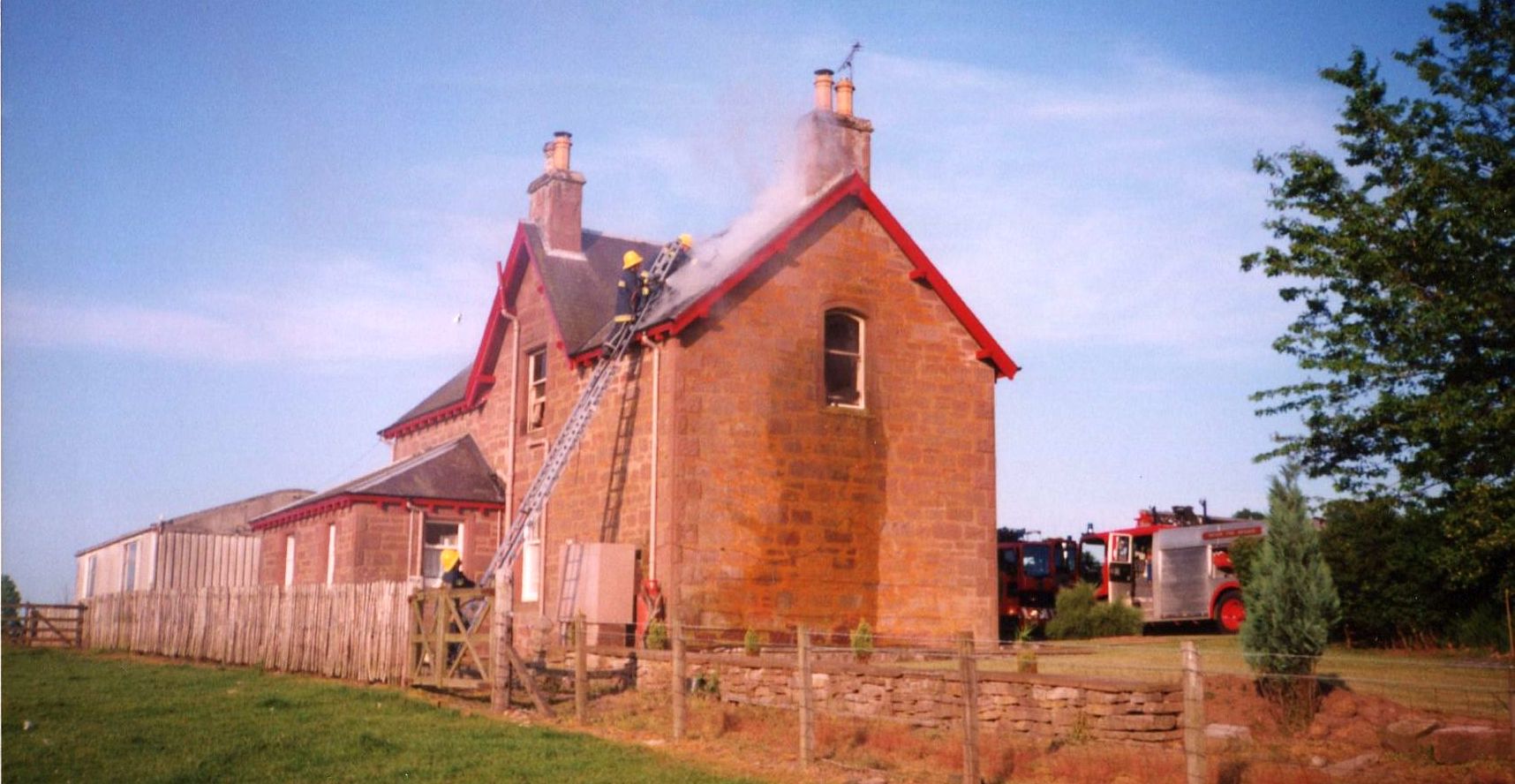 Fire at farmhouse at Cargill