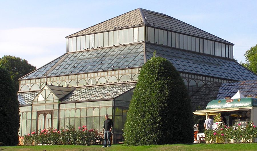 Main Glasshouse in the Botanic Gardens in Glasgow