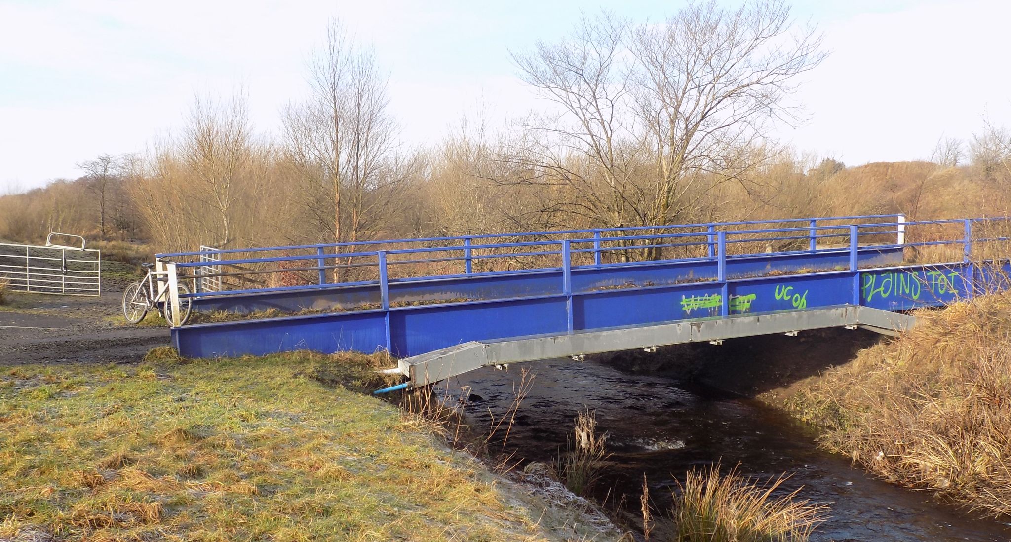 Footbridge on the cycle route from Airdrie to Hillend Reservoir