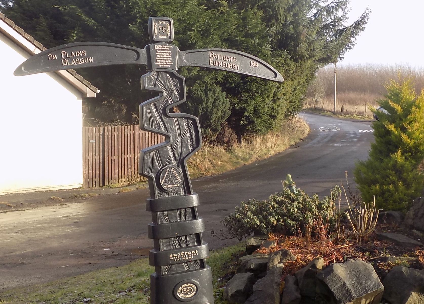 Signpost on cycle route from Airdrie to Hillend Reservoir