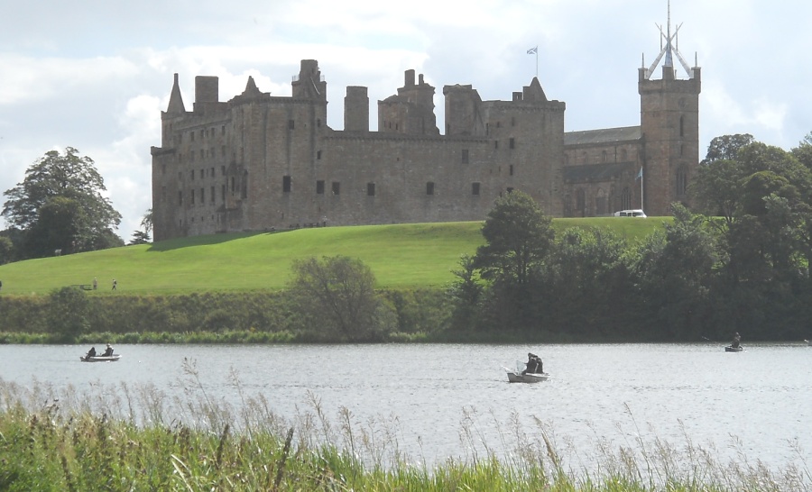 Linlithgow Palace and St Michael's Church from the Loch