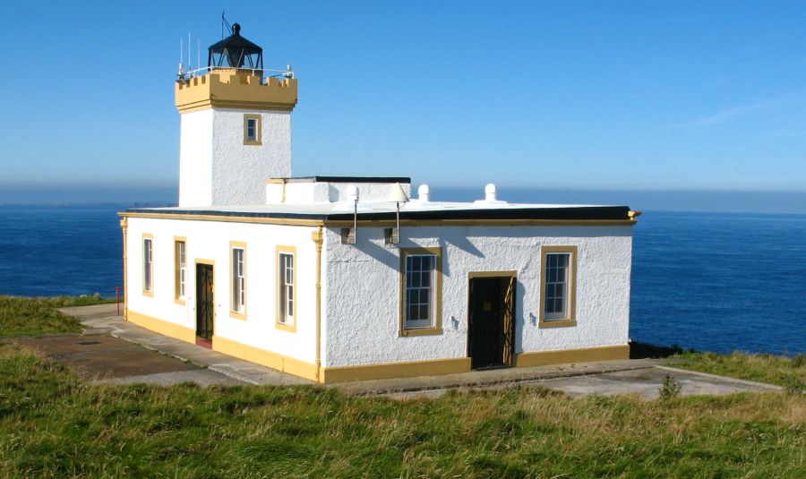 Duncansby Head Lighthouse at John O'Groats on the Northern Coast of Scotland