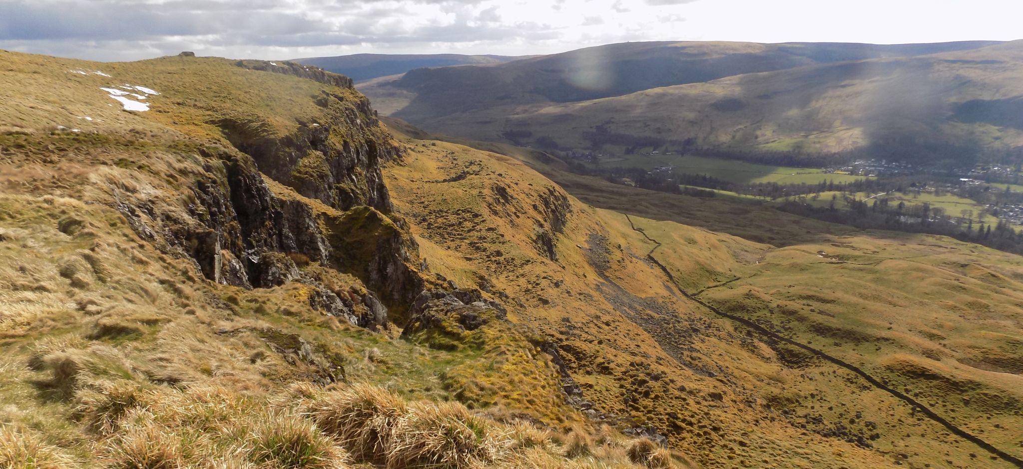 Escarpment beneath Stronend in the Fintry Hills from the Campsie Fells