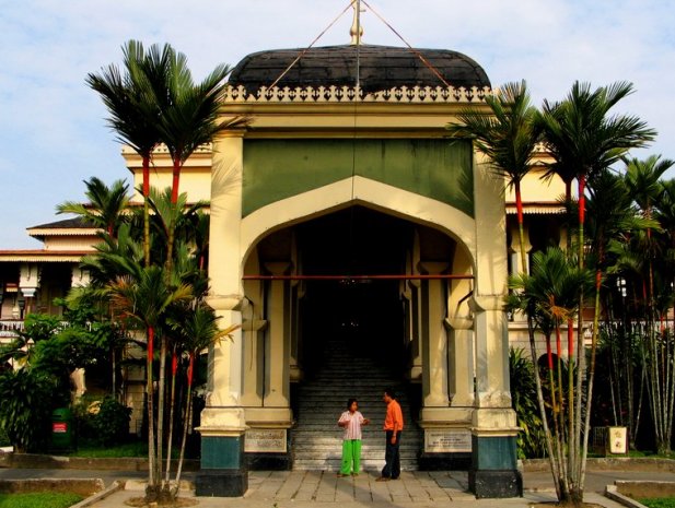 Sultan's ( Maimun ) Palace in Medan in Sumatra