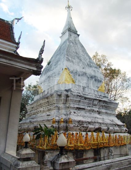 Phra That Si Song Rak in Loei Province