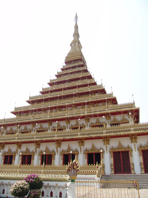 Phra Mahathat Kaen Nakhon or The 9-storey stupa in Northern Thailand