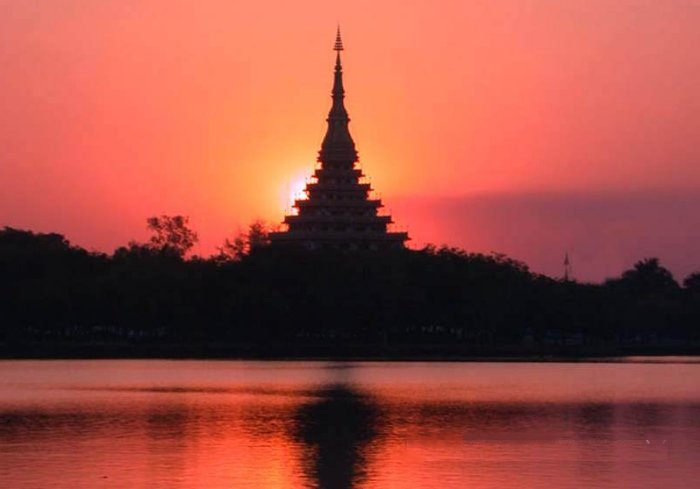 Sunset on Wat and Lake at Khon Kaen in Northern Thailand