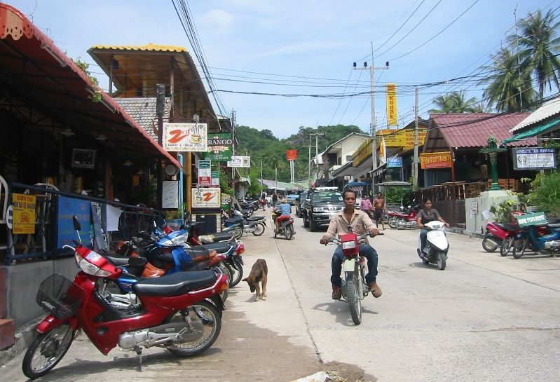 Main Street on Koh Tao in Southern Thailand