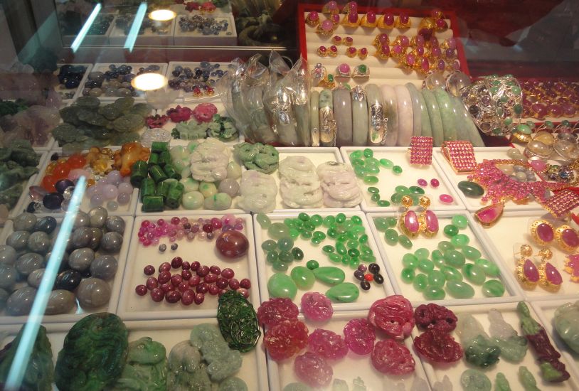 Gem stones on sale in Mae Sot
