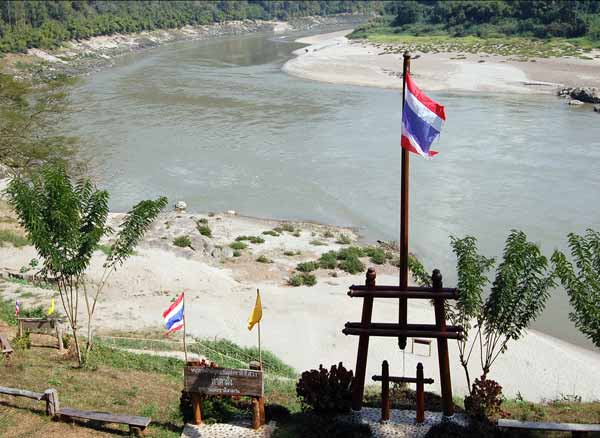 Salawin River border between Thailand and Myanmar / Burma
