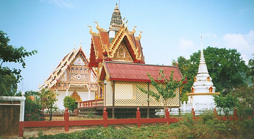 Wat at Khlong Yai in SE Thailand